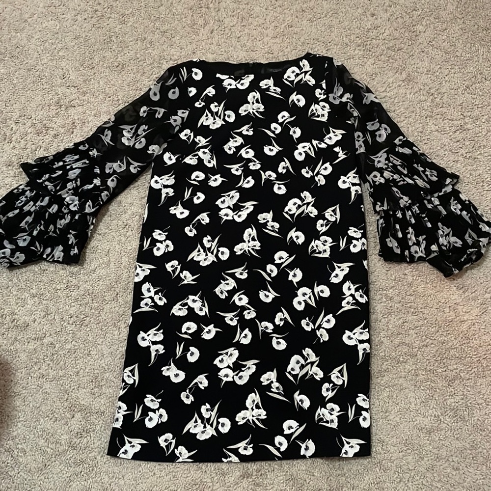 Ann Taylor floral shift dress